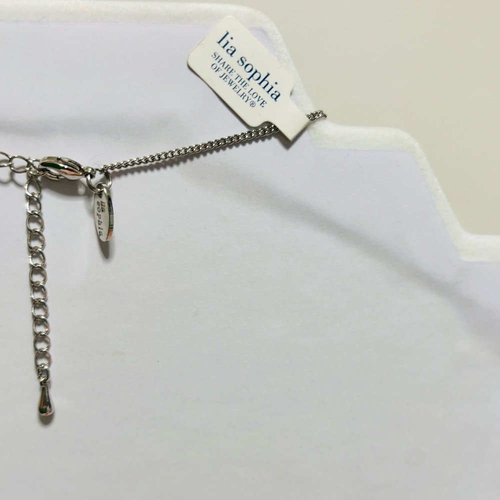 Lia Sophia Social Butterfly Necklace 15"-18" New with tags! - Picture 3 of 6
